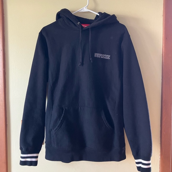 Supreme Hoodie - Picture 1 of 8